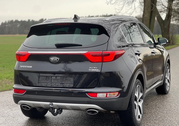 Kia Sportage cena 76999 przebieg: 140000, rok produkcji 2017 z Łochów małe 497